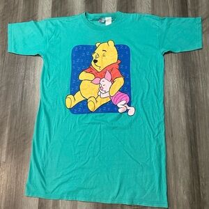 Vintage Winnie the Pooh & Piglet graphic shirt